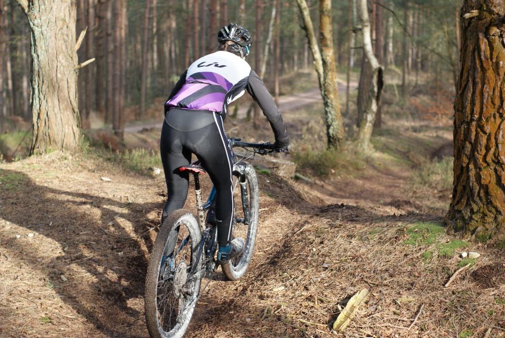 XC mountain bike skills for descending
